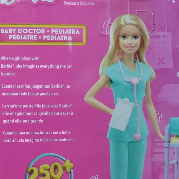 Barbie Medical Professionals Set - Pink and Teal - Picture 4 of 8